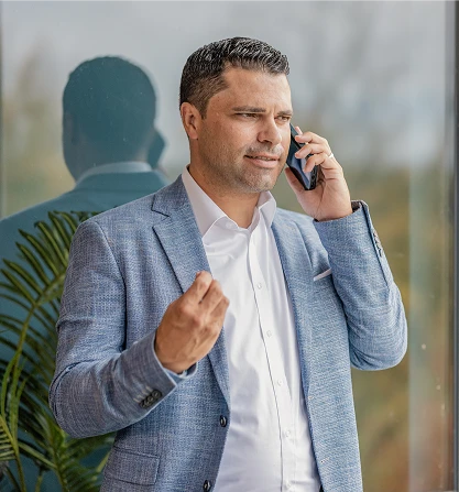 Frédéric Mathier souverän im Kundengespräch