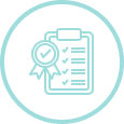 Klemmbrett mit Checkliste und Gütesiegel für das Standard-Ticket der Verhandlungsoffensive